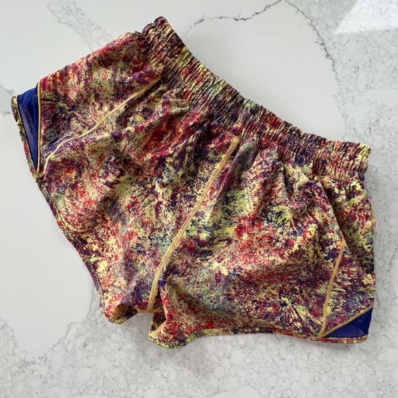 Lululemon | Limited Edition 2019 SeaWheeze Hotty Hot Shorts | Size 6 Regular - Picture 6 of 9